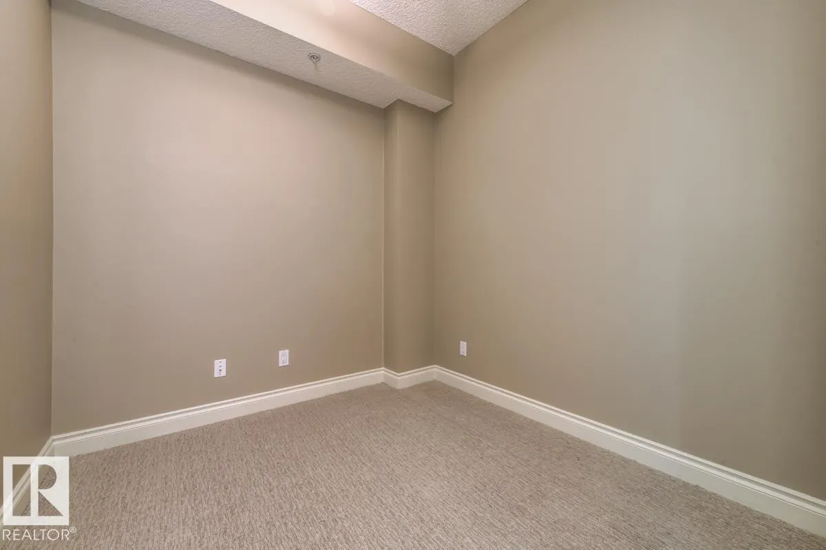 #104 10232 115 ST NW