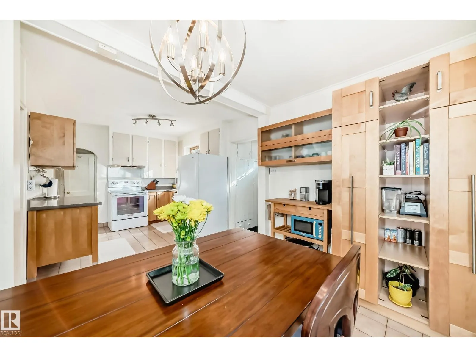 10445 147 ST NW