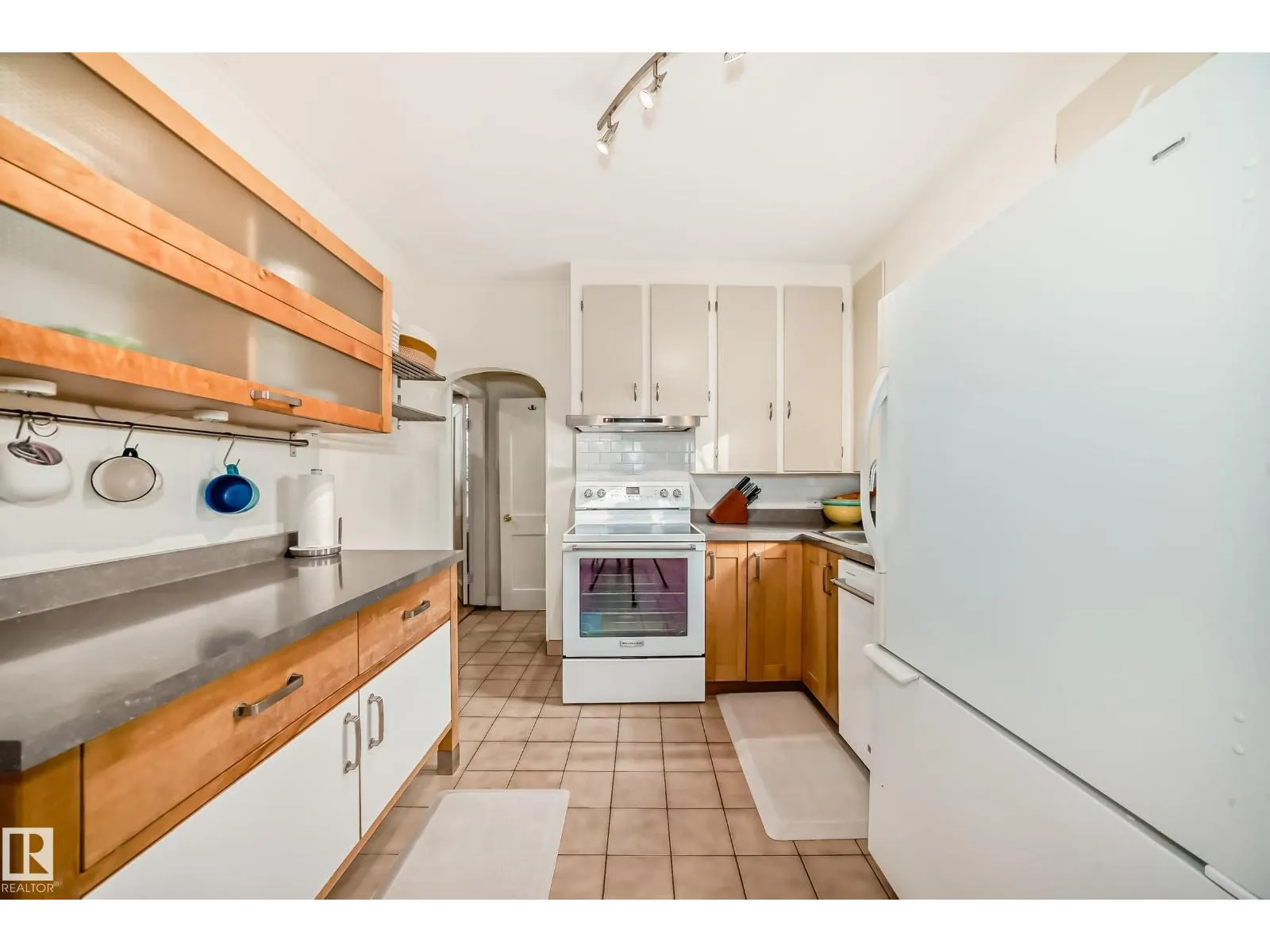 10445 147 ST NW