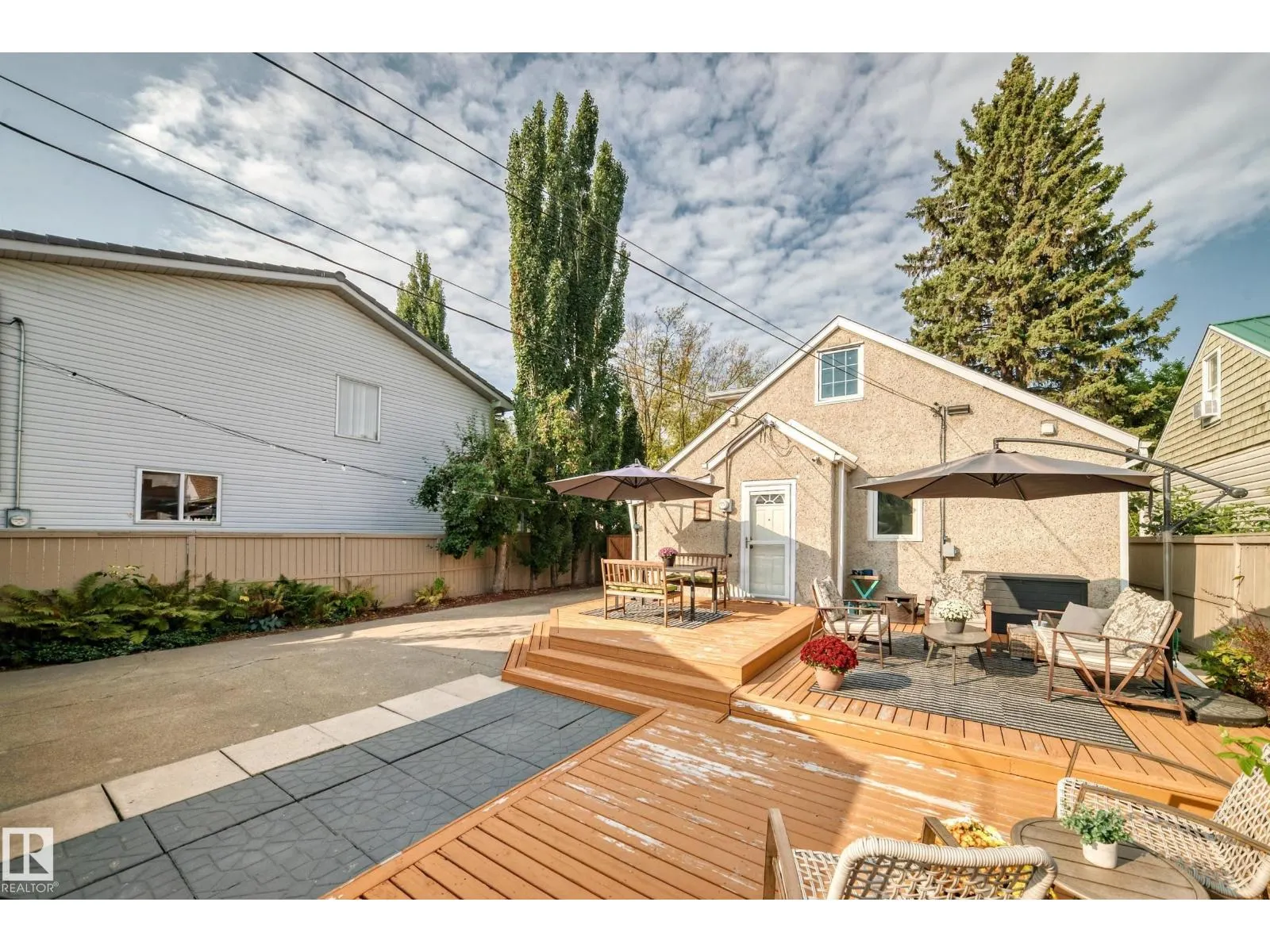 10445 147 ST NW