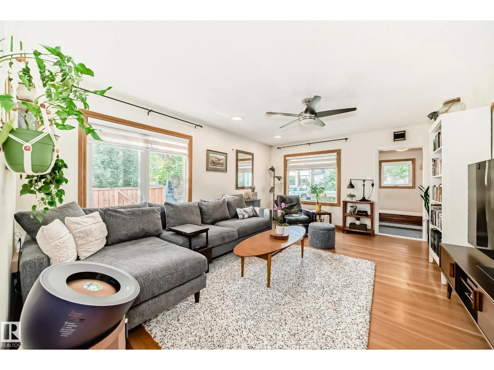 10445 147 ST NW