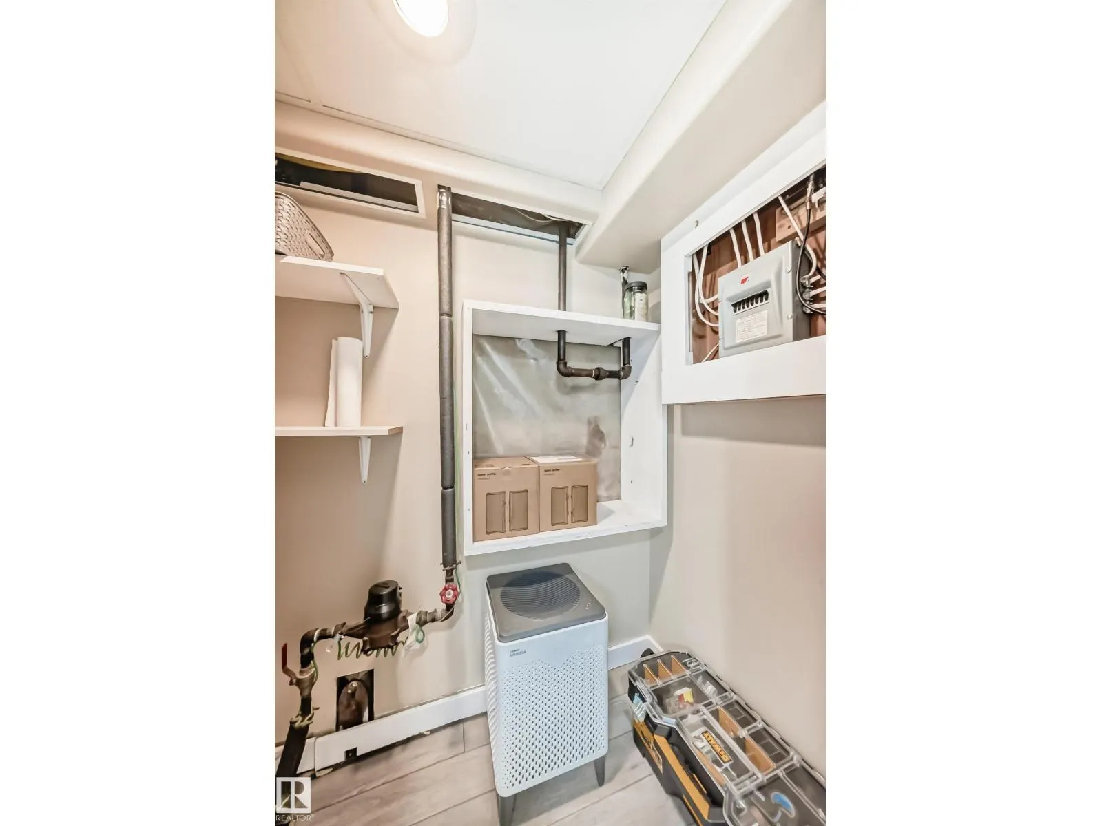 10445 147 ST NW