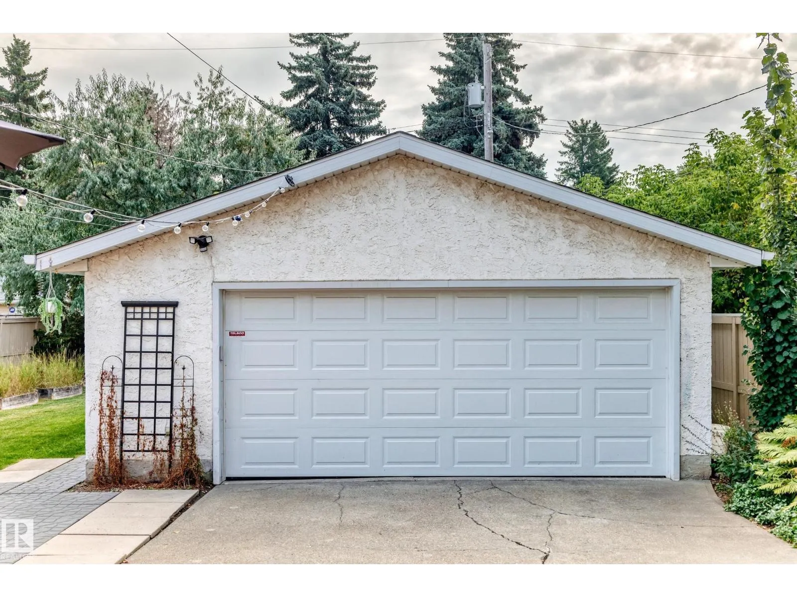 10445 147 ST NW