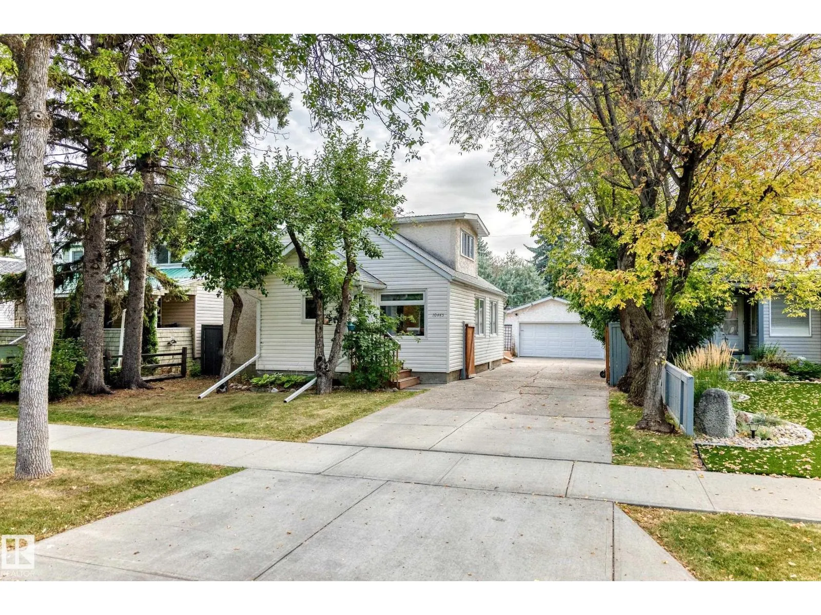 10445 147 ST NW