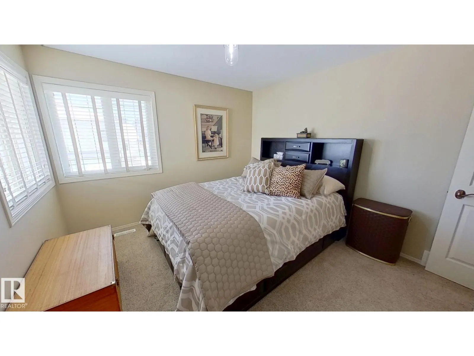 1130 FALCONER RD NW