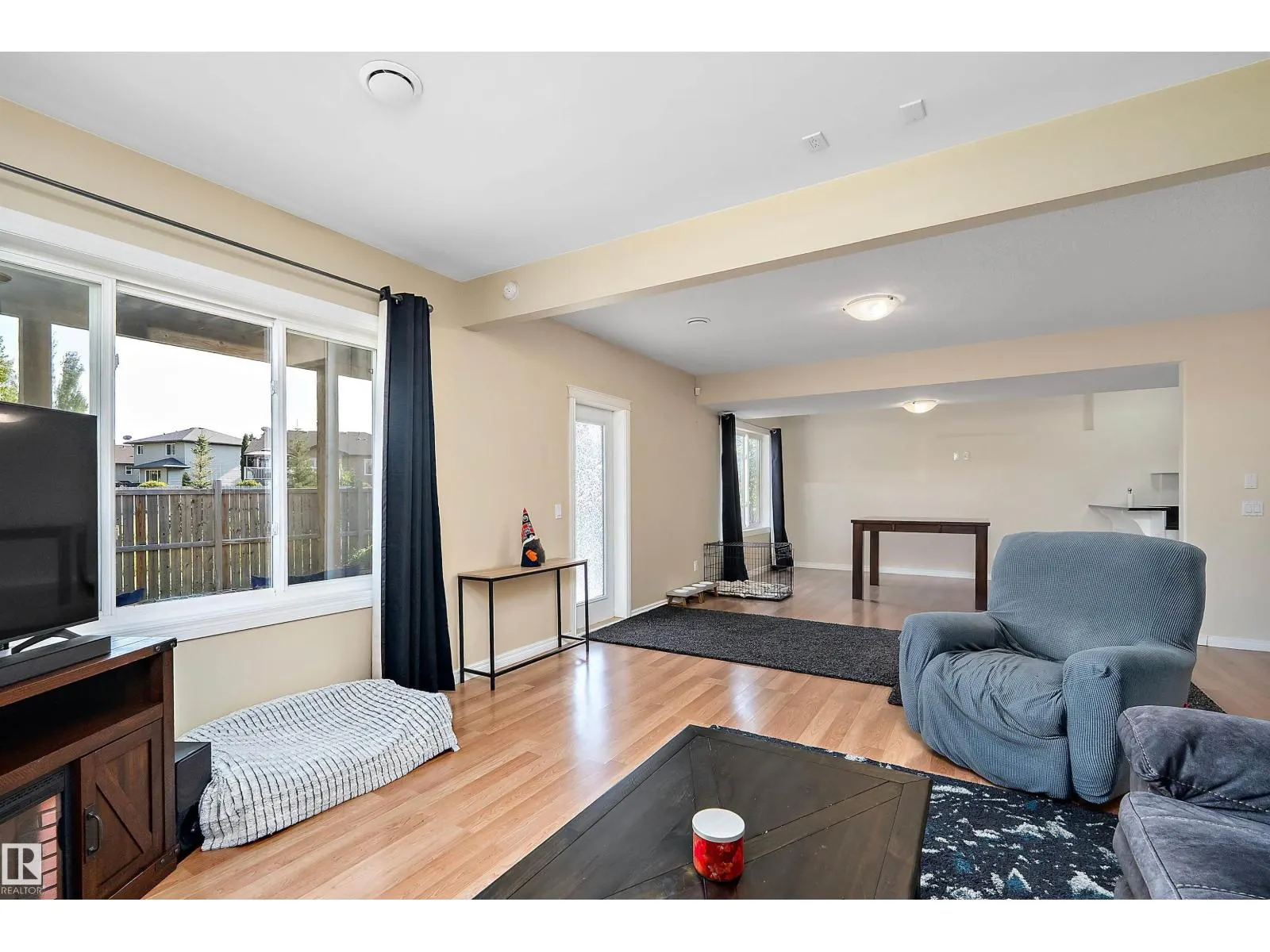 137 CYPRESS DR
