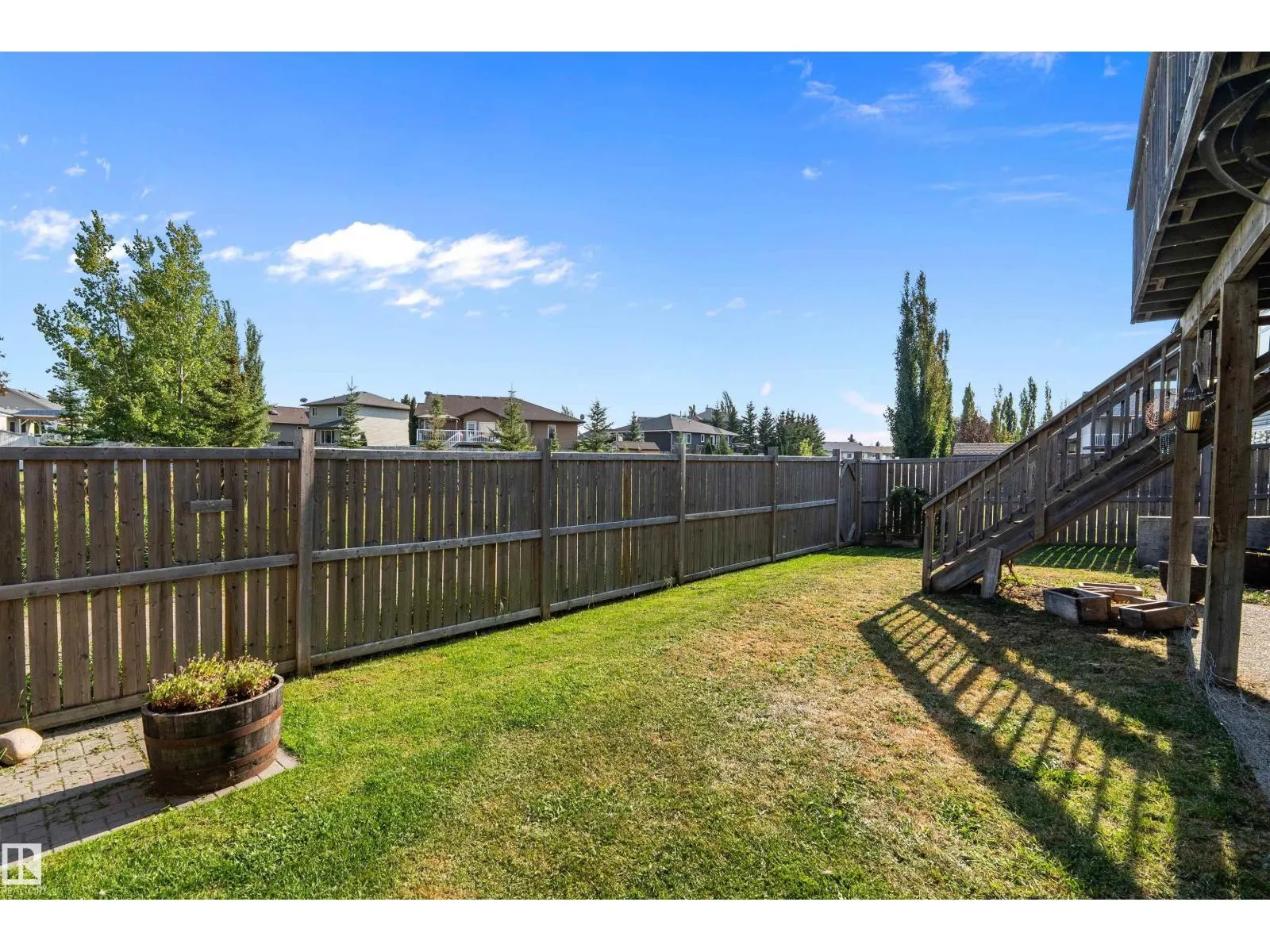 137 CYPRESS DR