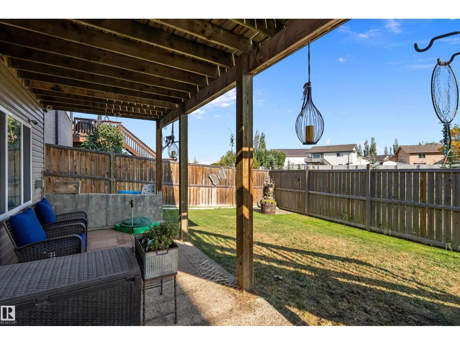 137 CYPRESS DR