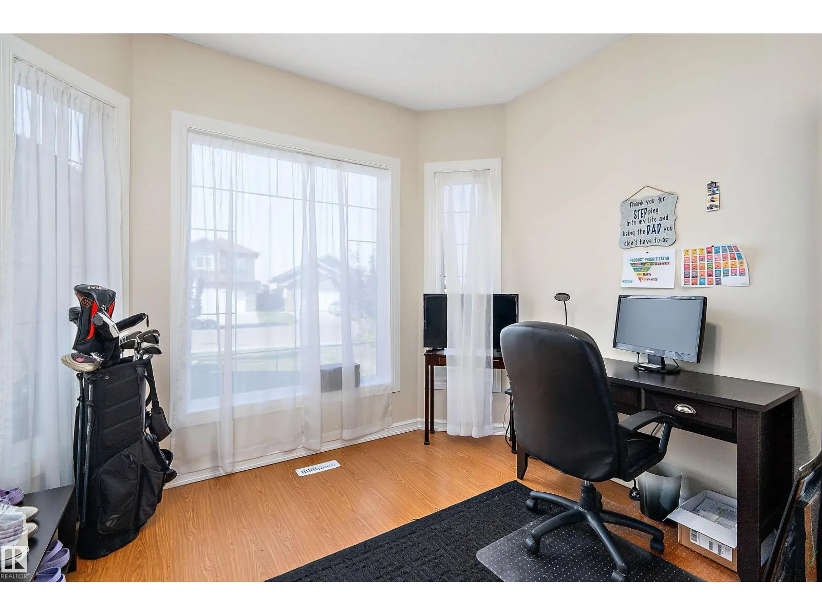 137 CYPRESS DR