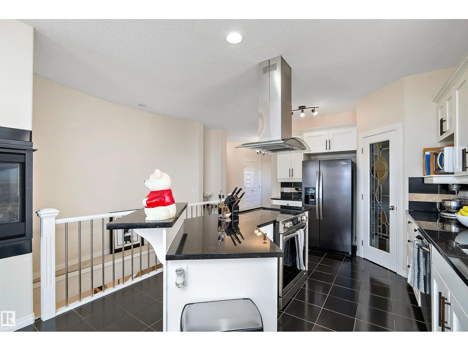 137 CYPRESS DR