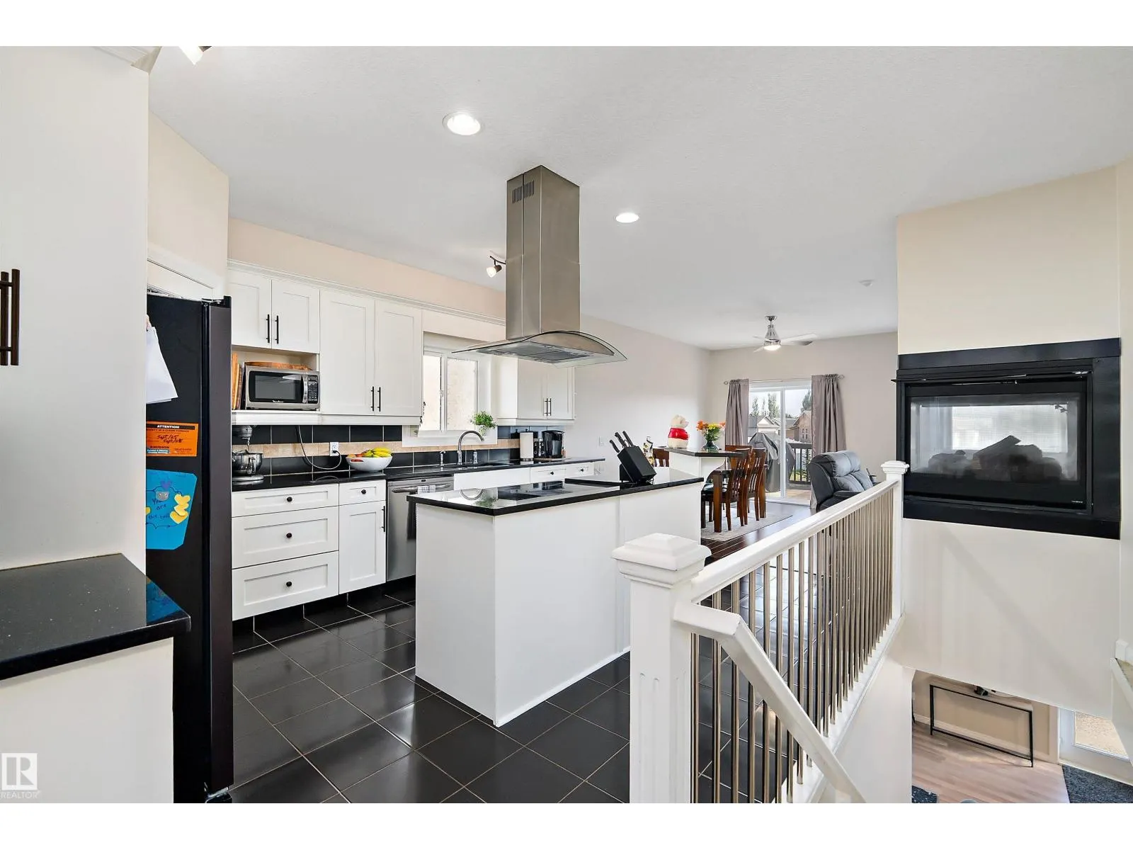 137 CYPRESS DR