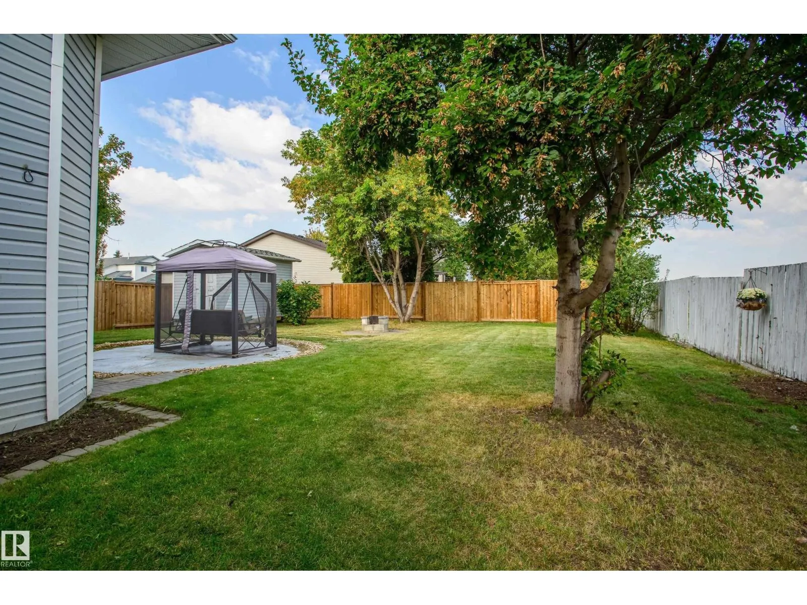 47 Westview DR