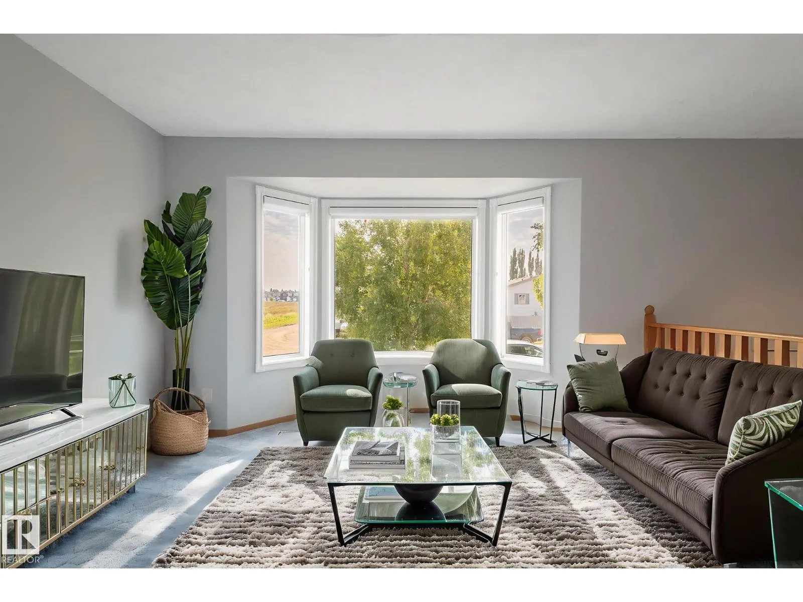 47 Westview DR
