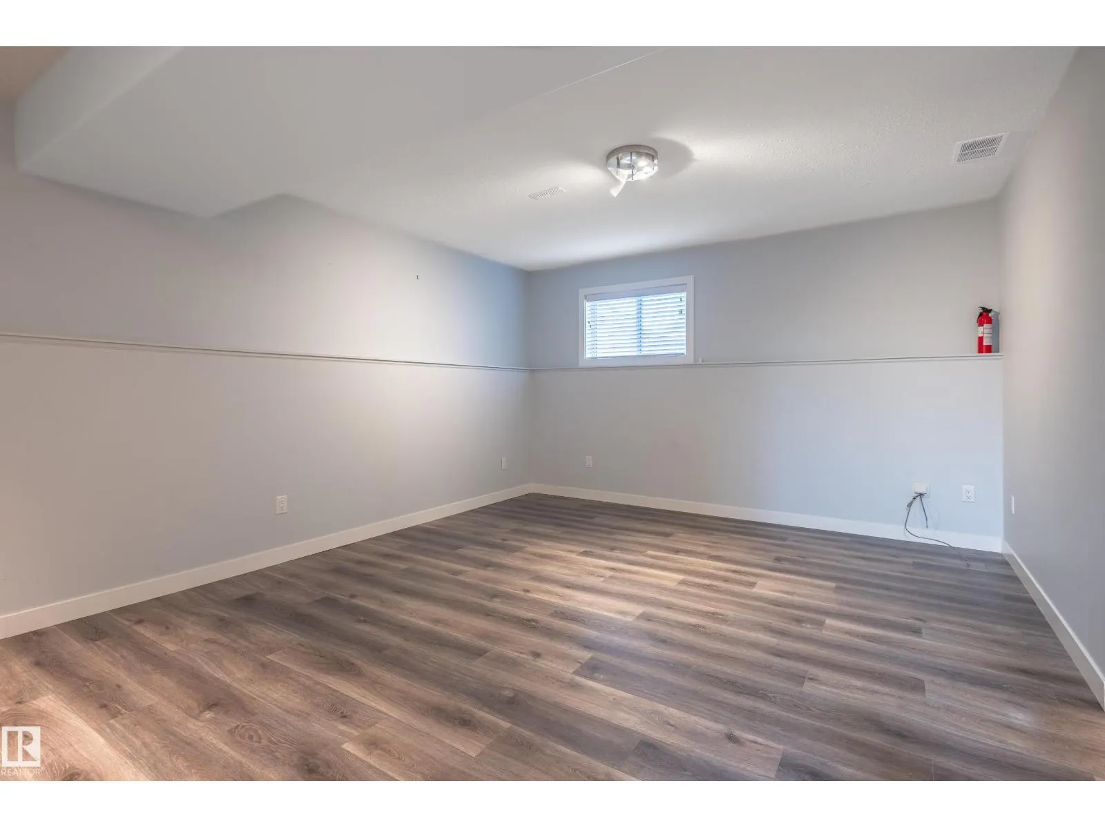 47 Westview DR