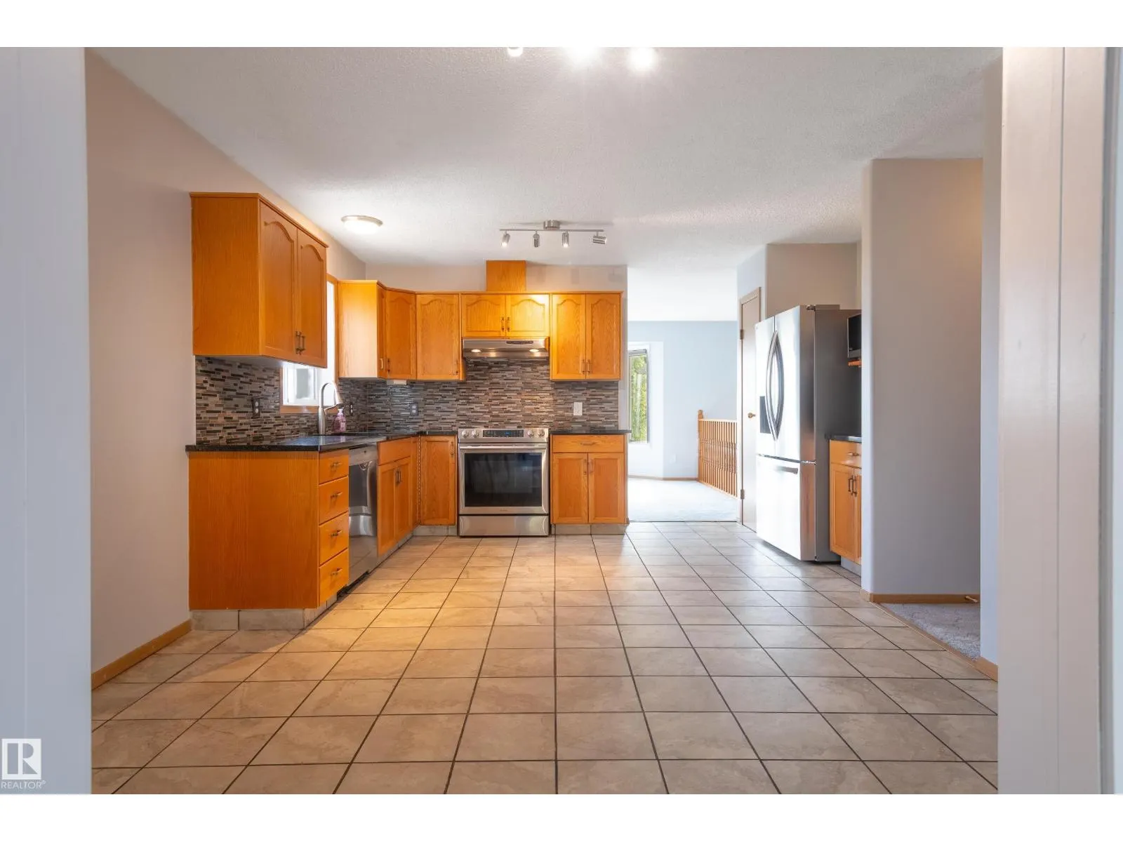 47 Westview DR