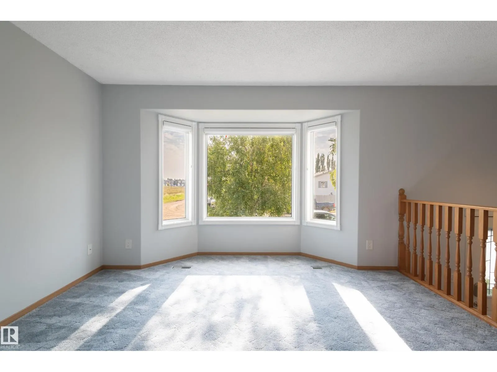 47 Westview DR
