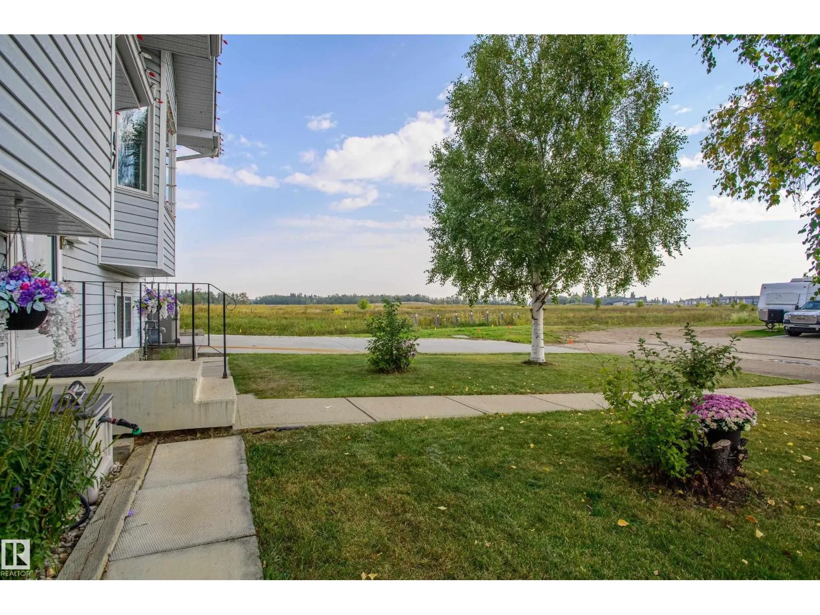 47 Westview DR