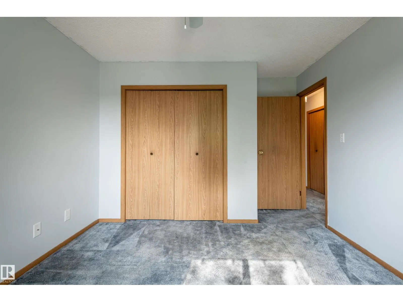 47 Westview DR