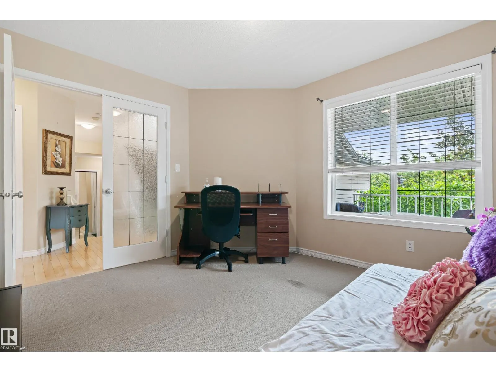 20432 50 AV NW