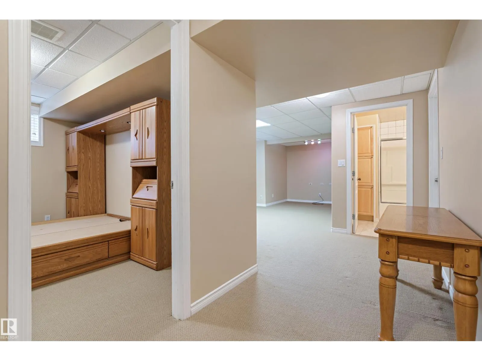 20432 50 AV NW