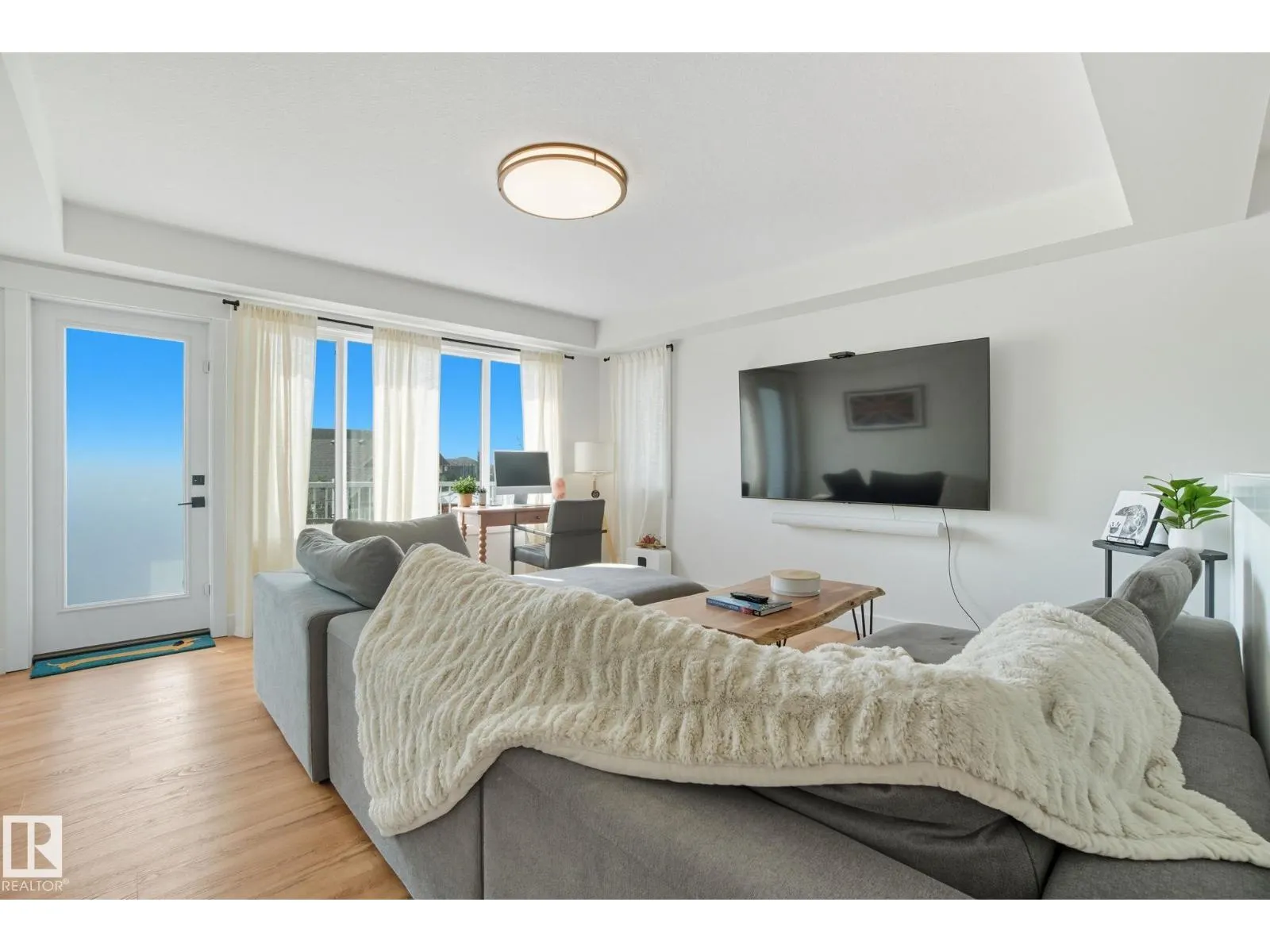 141 Dansereau WY