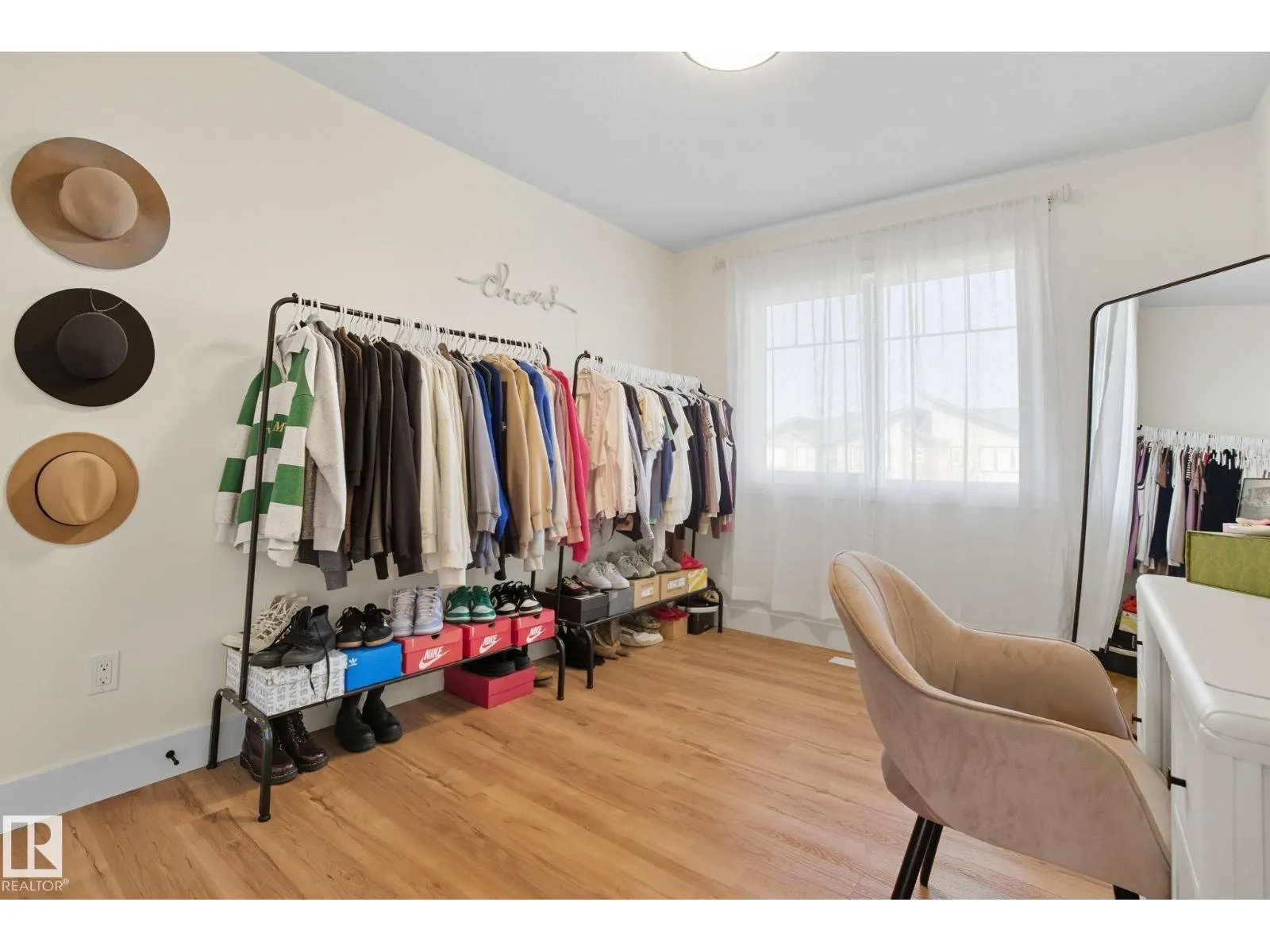 141 Dansereau WY