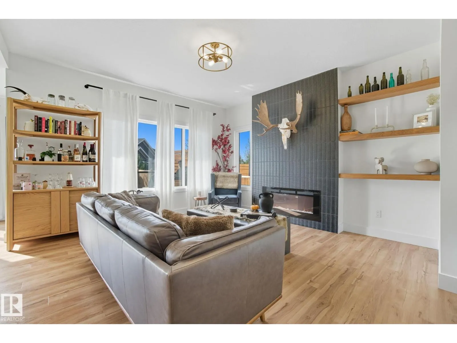 141 Dansereau WY