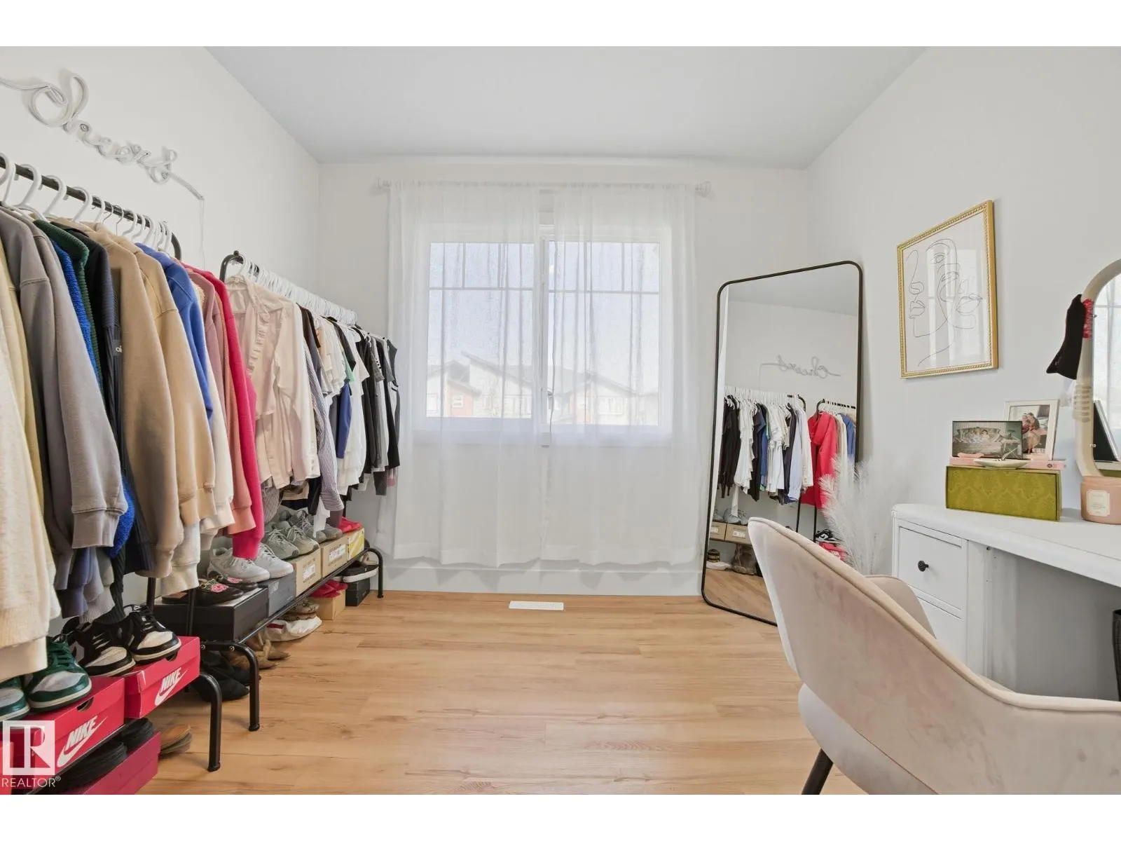 141 Dansereau WY