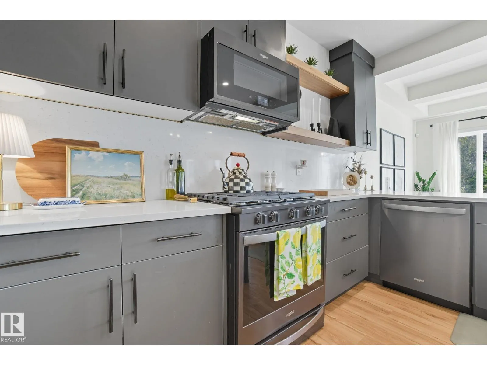 141 Dansereau WY