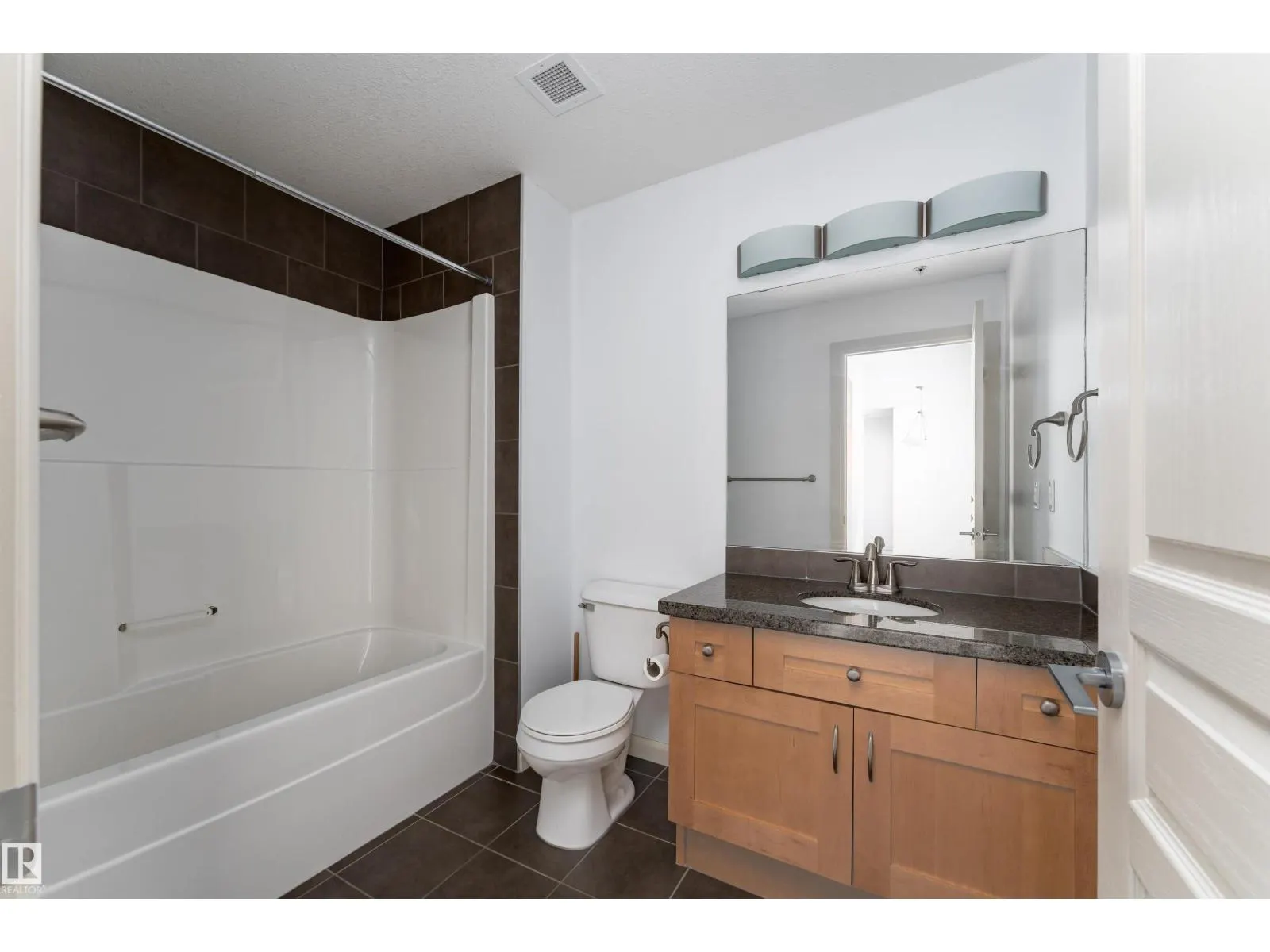 #238 400 Palisades Way