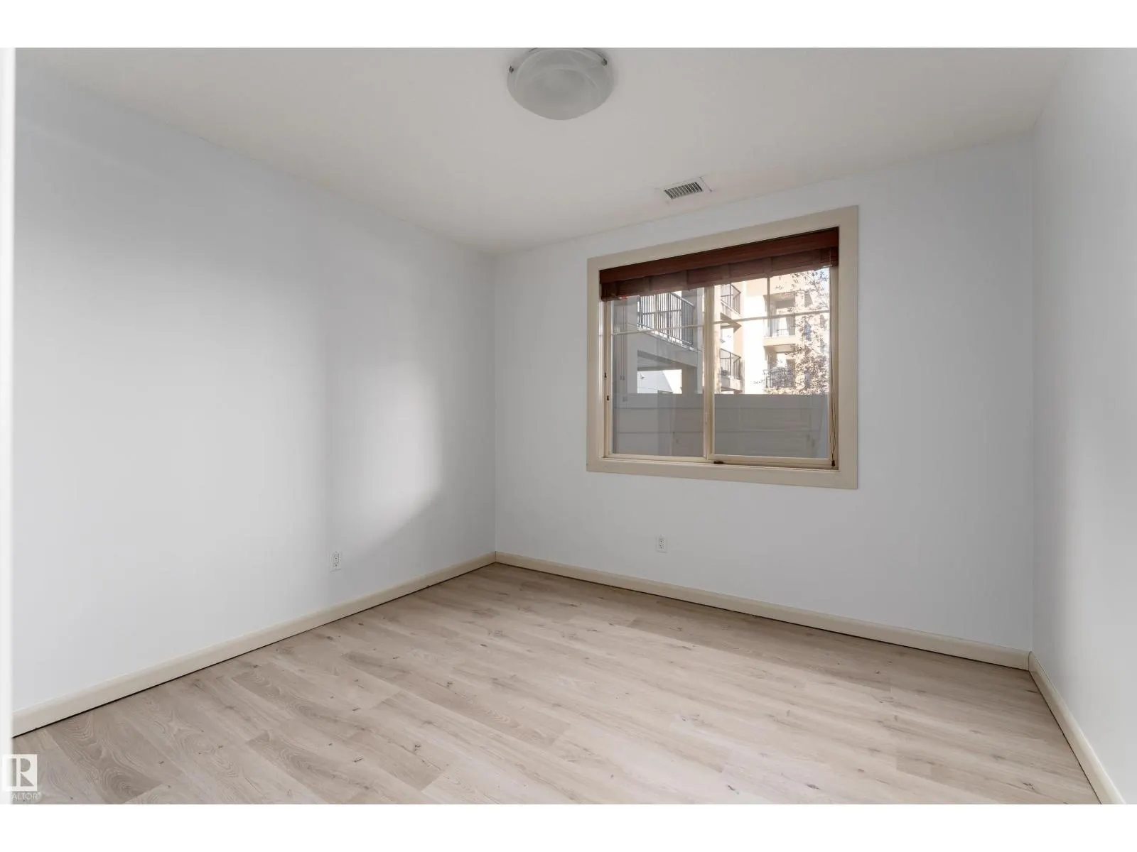 #238 400 Palisades Way