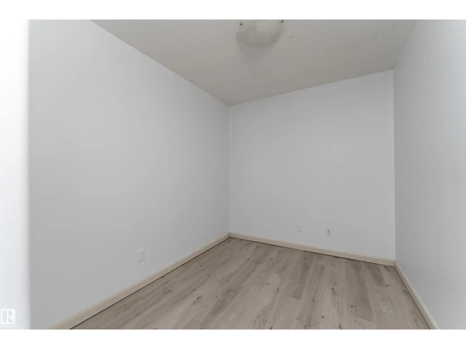 #238 400 Palisades Way