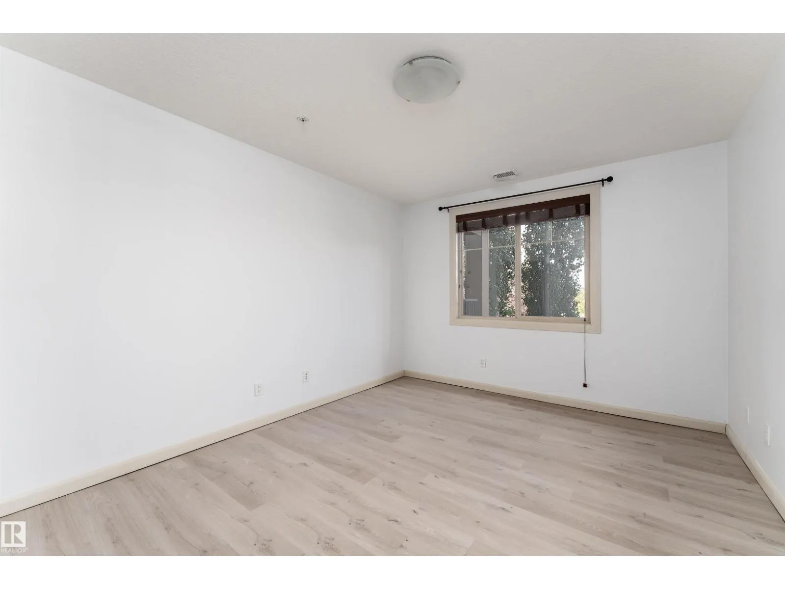 #238 400 Palisades Way