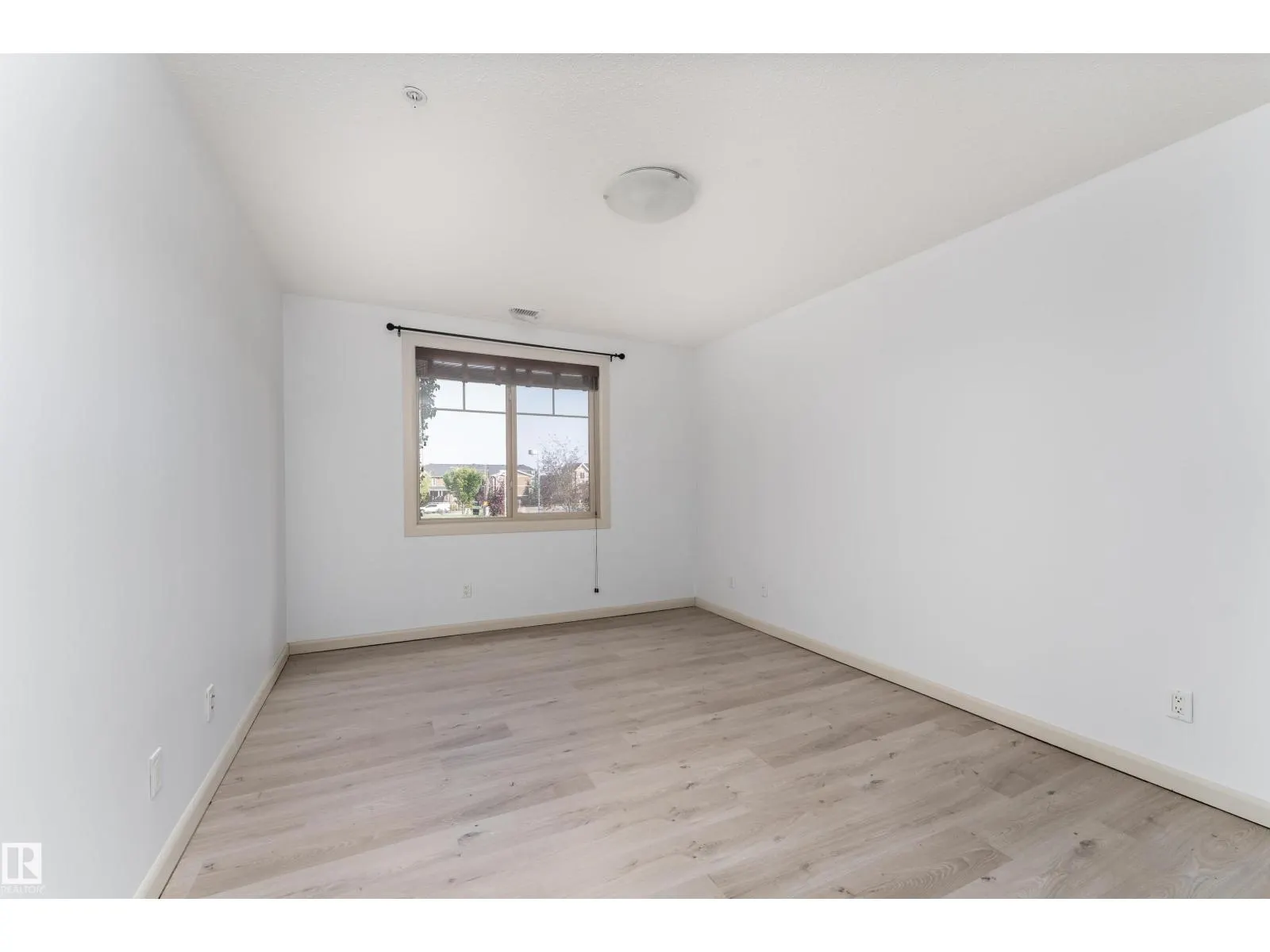#238 400 Palisades Way