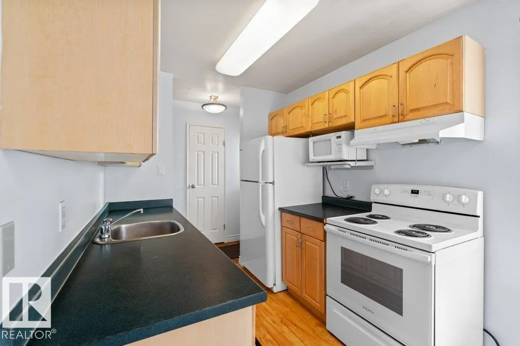 122 PRIMROSE GARDENS GD NW