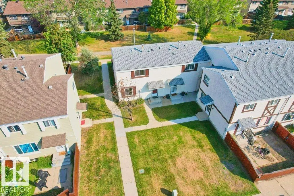 122 PRIMROSE GARDENS GD NW