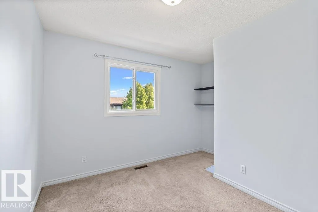 122 PRIMROSE GARDENS GD NW