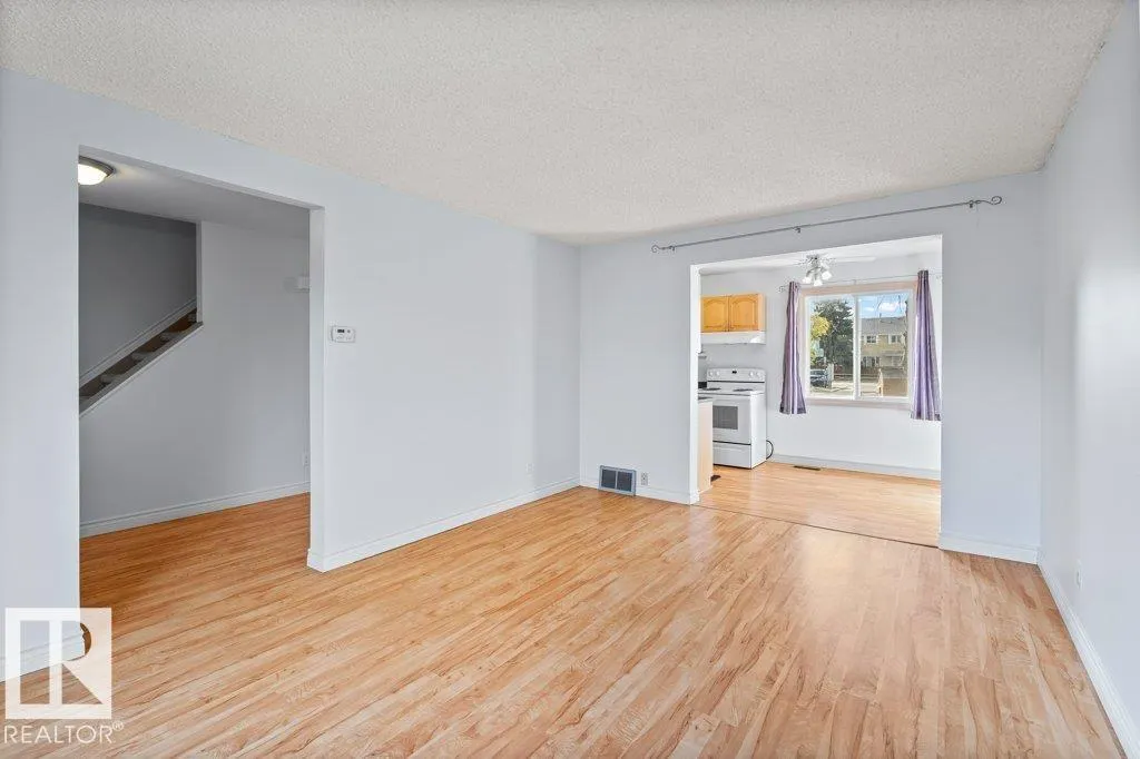 122 PRIMROSE GARDENS GD NW