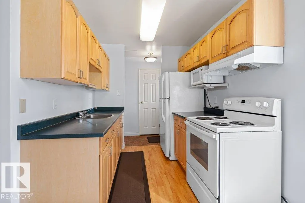 122 PRIMROSE GARDENS GD NW