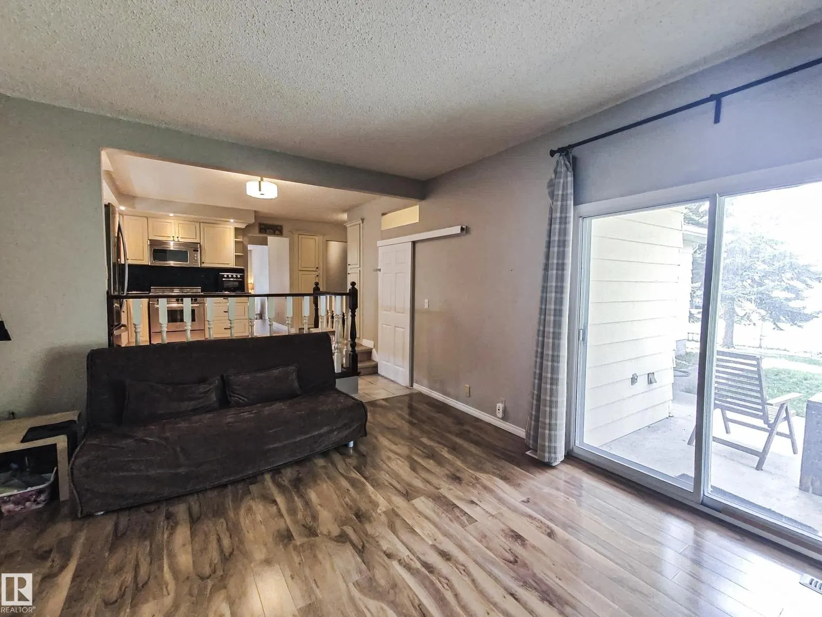 10420 18 AV NW