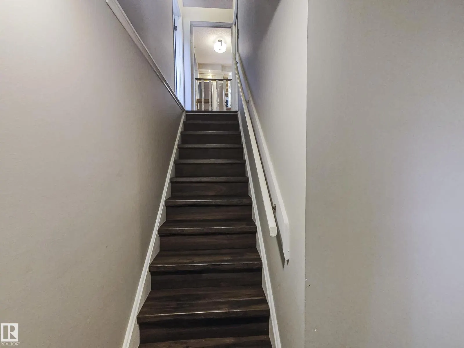 10420 18 AV NW