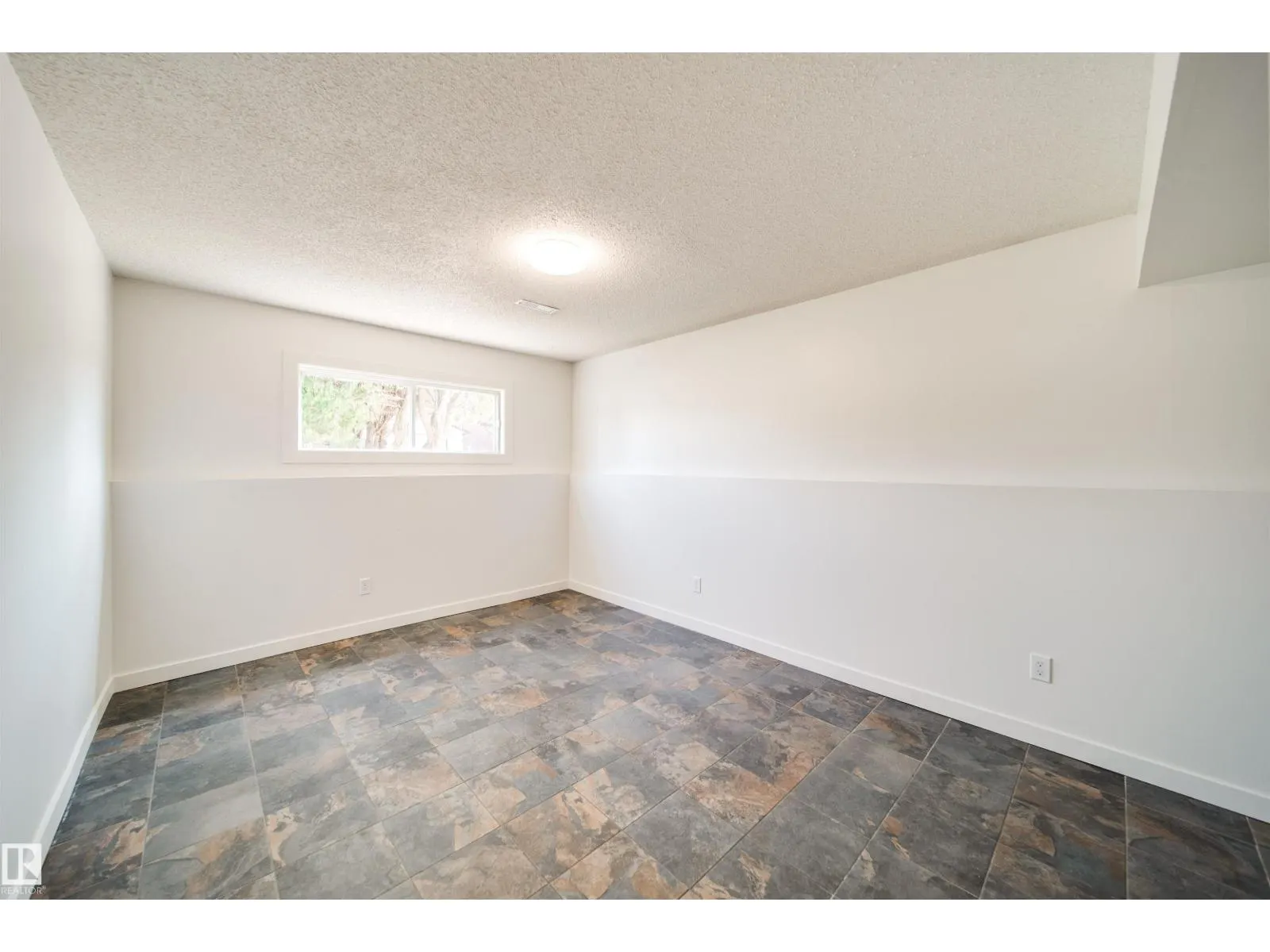 18851 99A AV NW NW