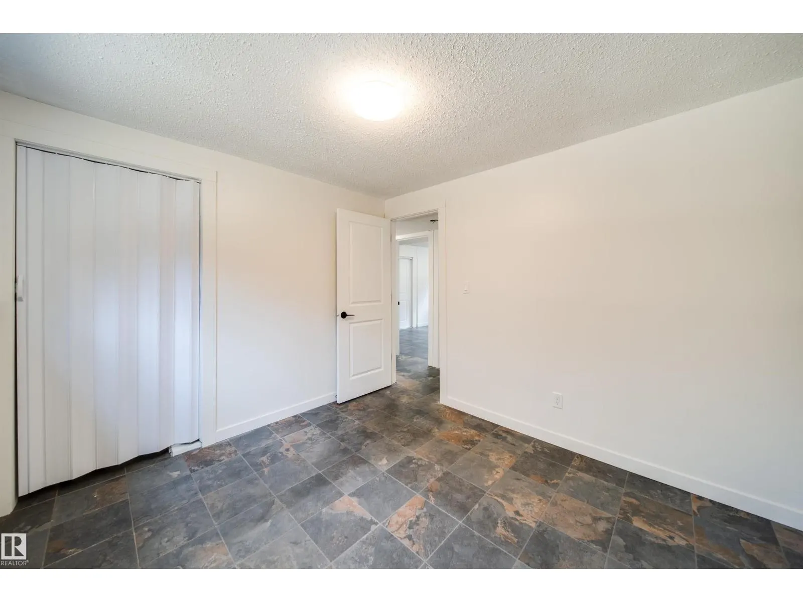 18851 99A AV NW NW