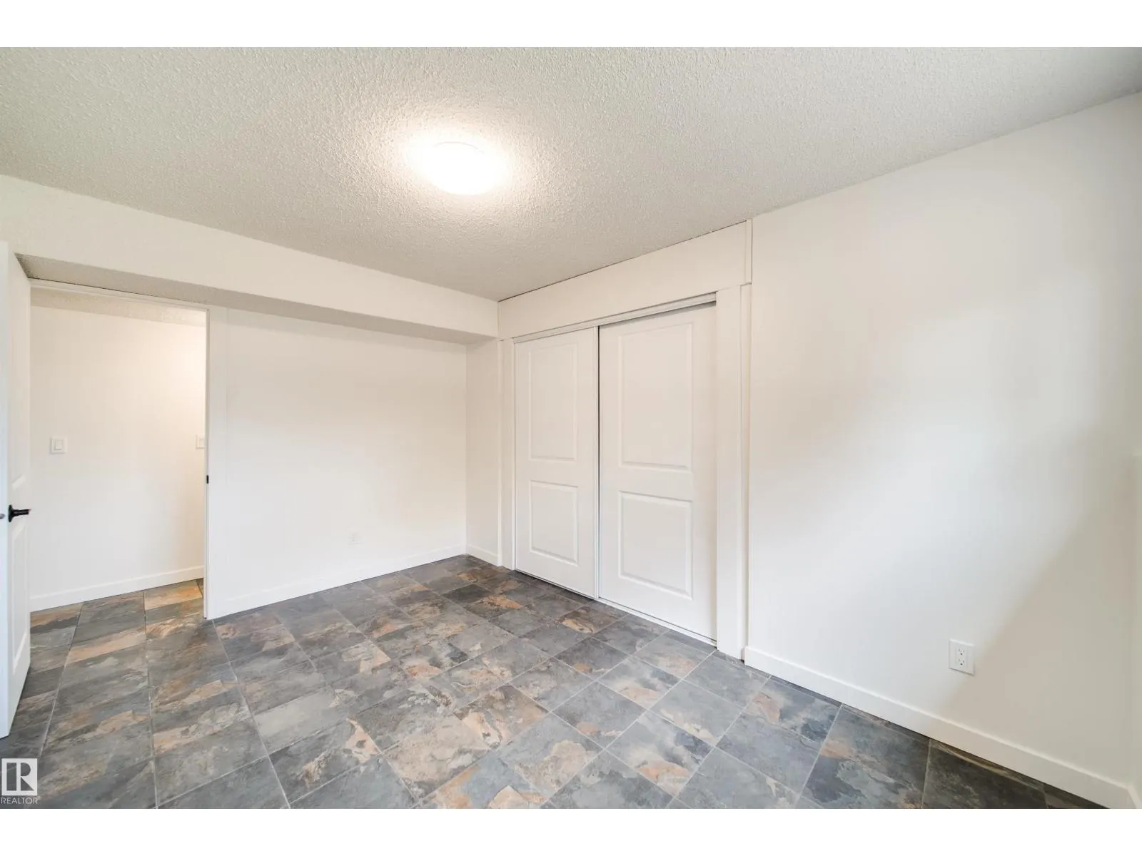 18851 99A AV NW NW
