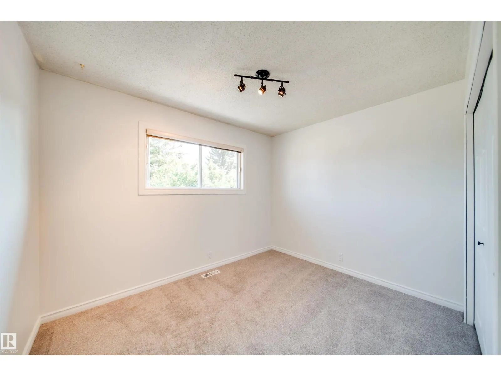 18851 99A AV NW NW