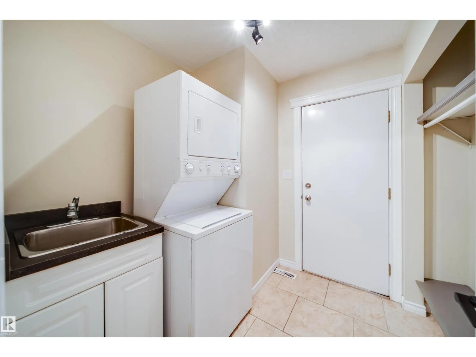 18851 99A AV NW NW