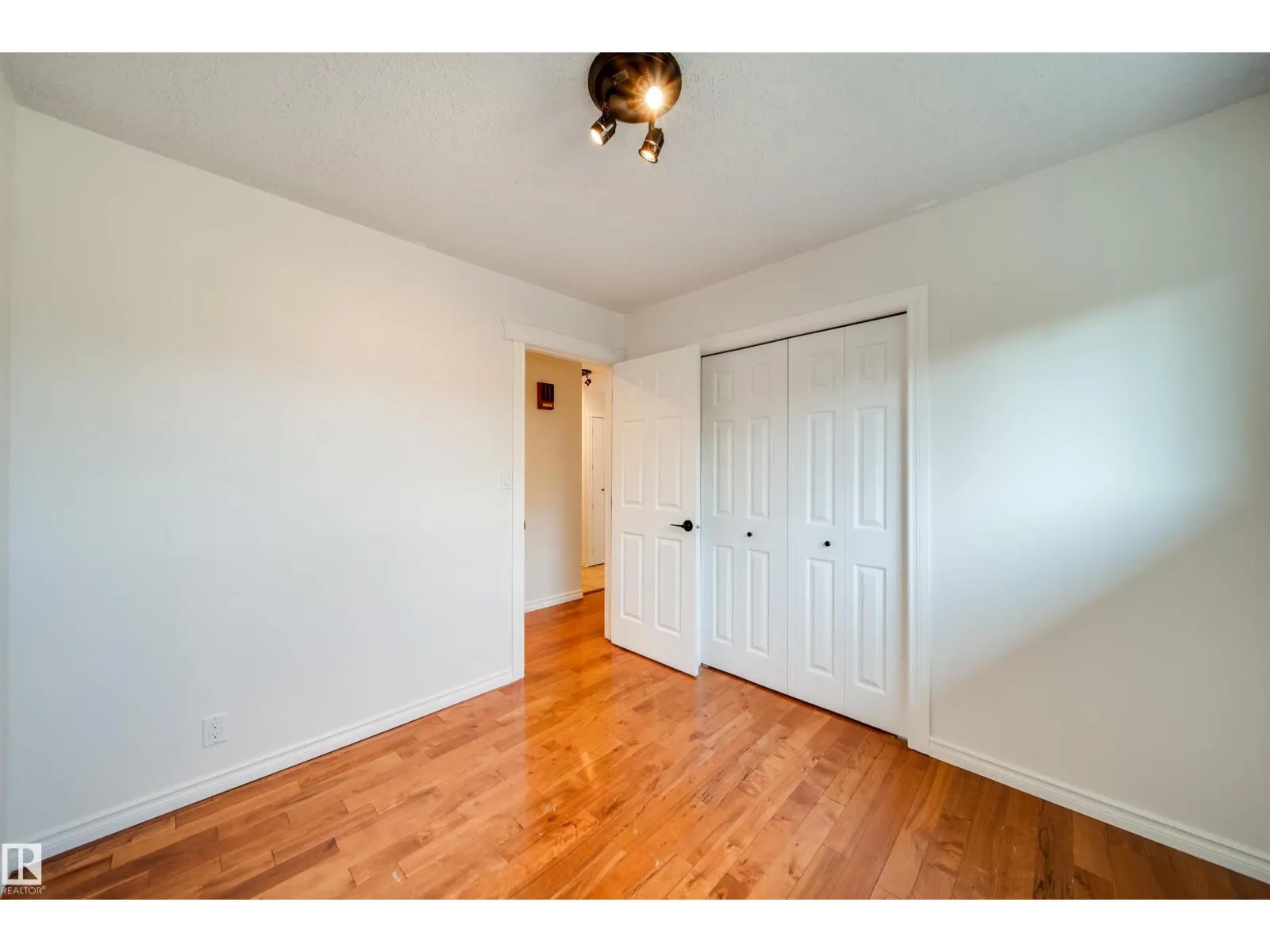 18851 99A AV NW NW