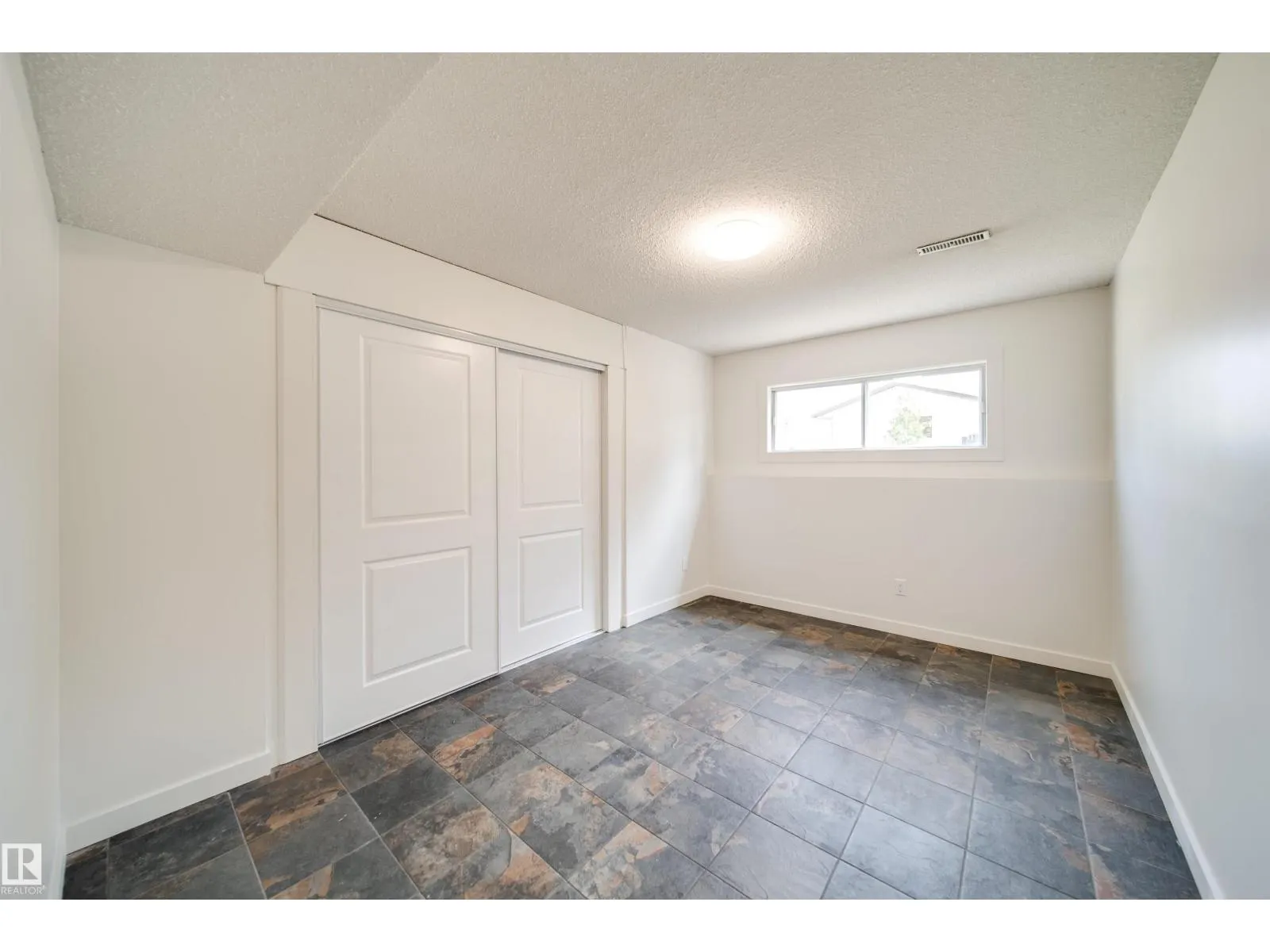18851 99A AV NW NW