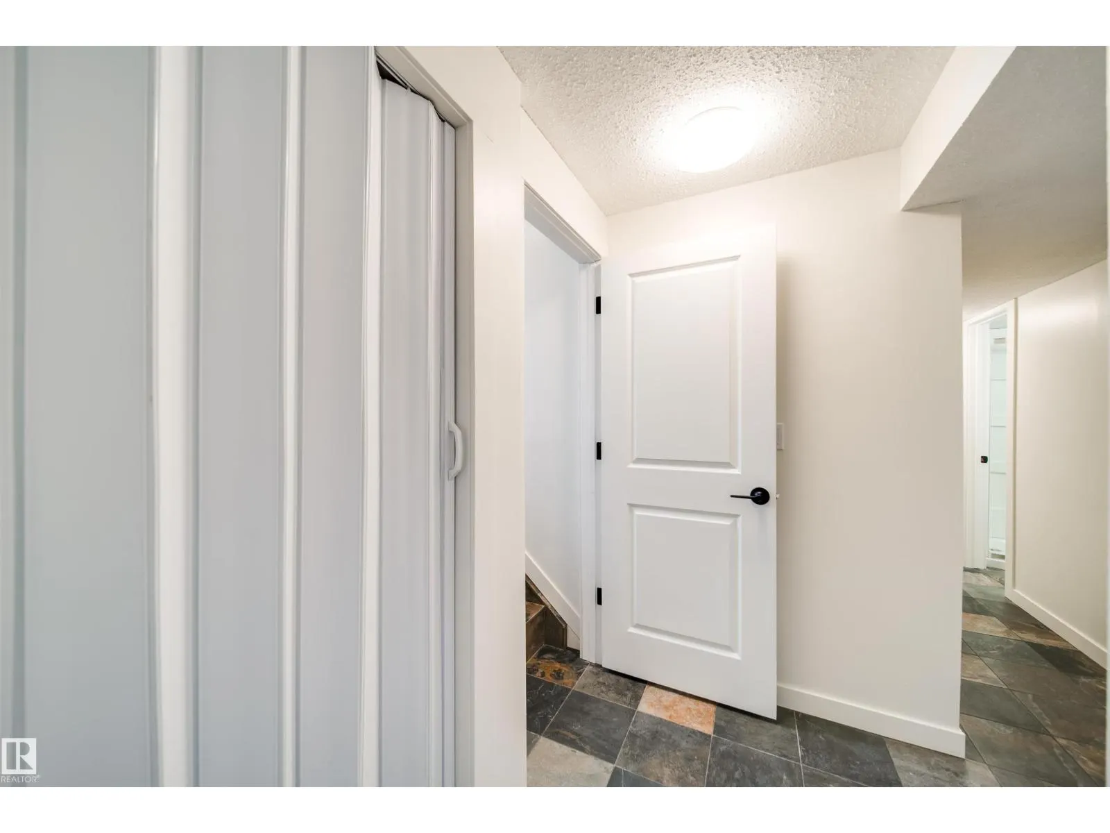 18851 99A AV NW NW