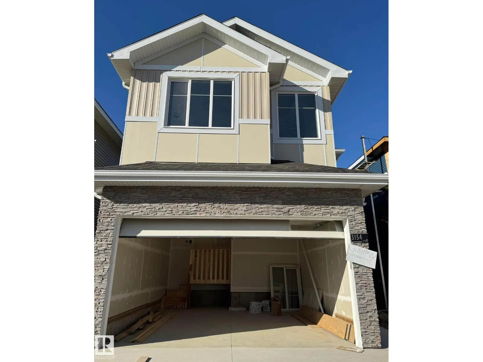 3154 Magpie Way NW